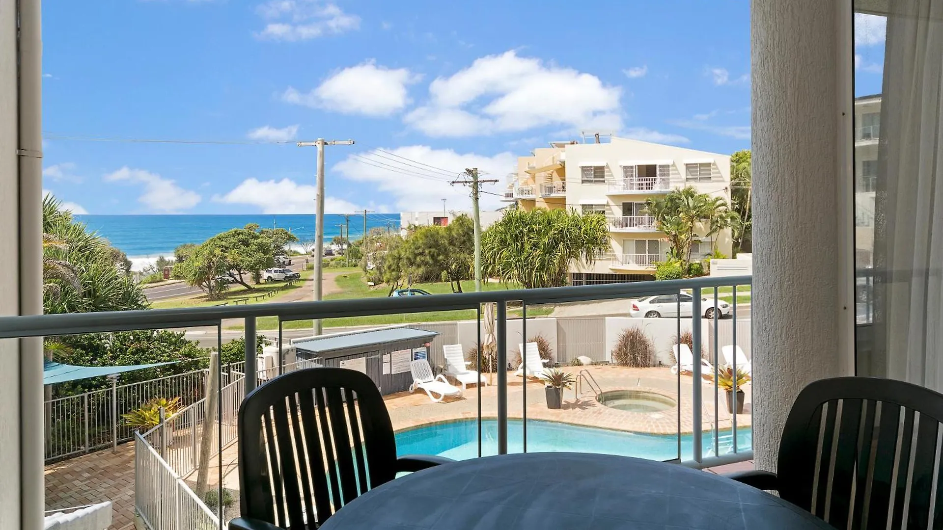 Pandanus Coolum Beach Ξενοδοχείο με διαμερίσματα